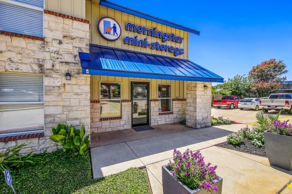 Premier Storage Location Near the Medical Center