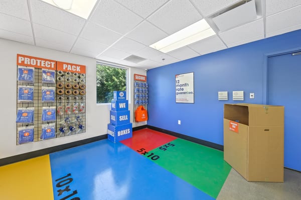 387 Mc Farland Retail2