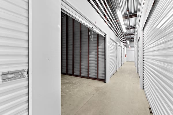303 Midtown Indor Unit5