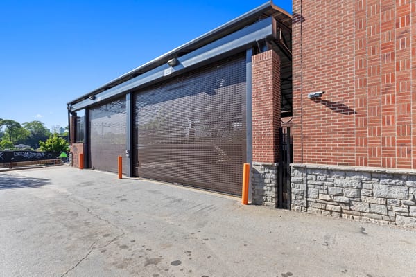 303 Midtown Parking