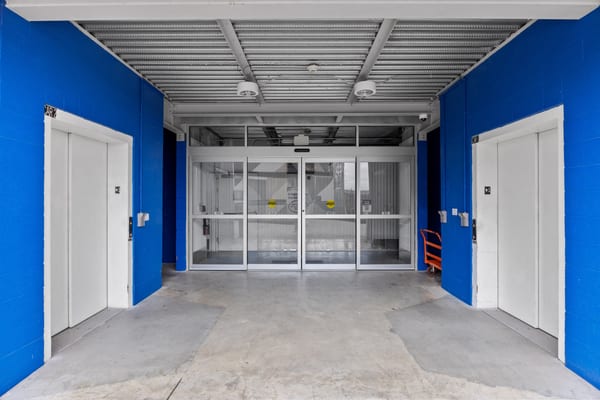 317 Lake Travis Elevator3