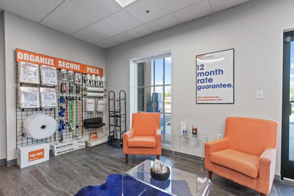 389 Sandy Plains Office