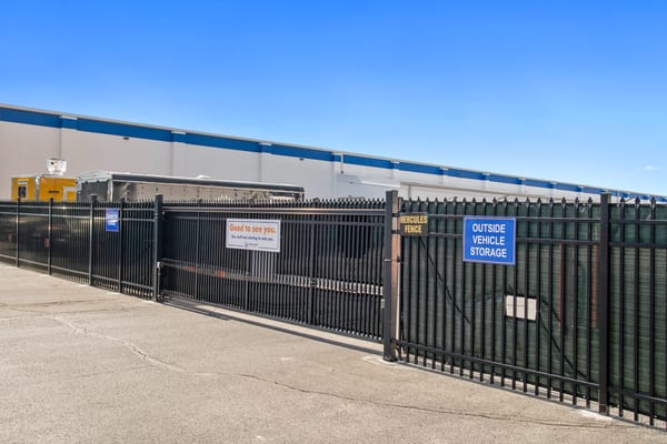 373 Telegraph Gate2